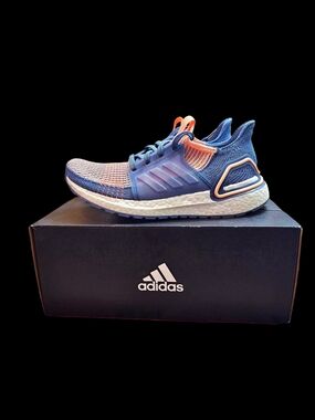 Adidis Ultraboost 19